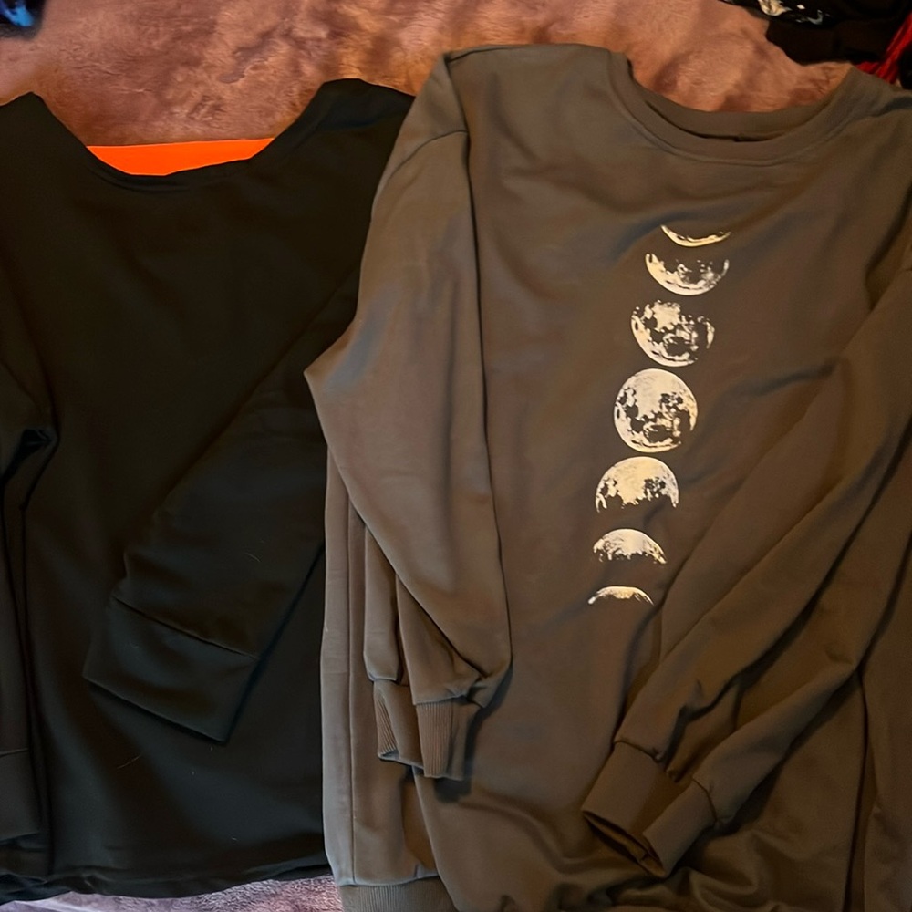 SHEIN Bundle- 2 light sweaters